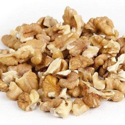 Walnut kernels pieces large